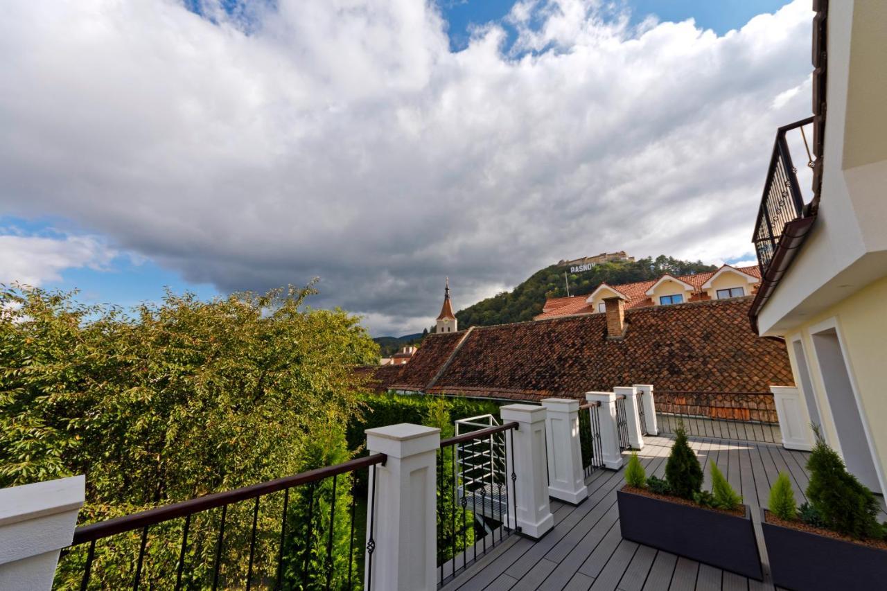 Apartaments Rîşnov Exterior foto