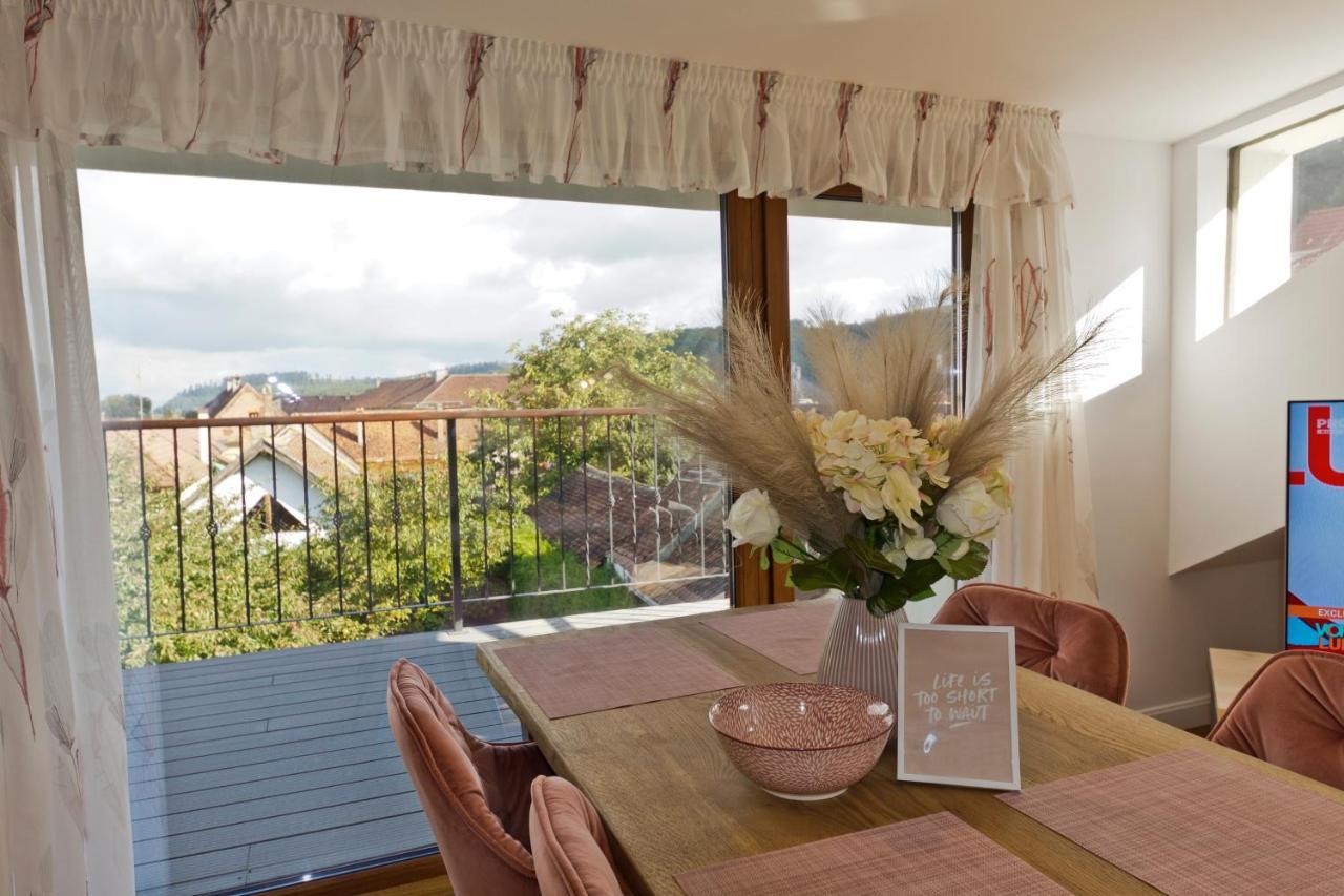 Apartaments Rîşnov Exterior foto