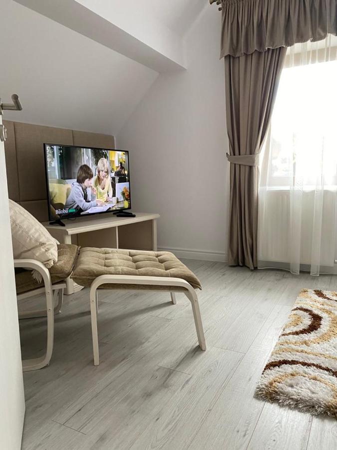 Apartaments Rîşnov Exterior foto