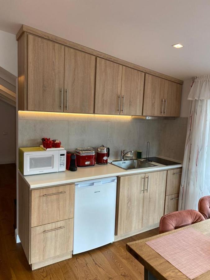 Apartaments Rîşnov Exterior foto