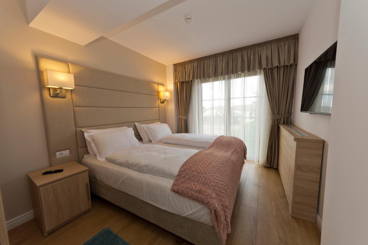 Apartaments Rîşnov Exterior foto