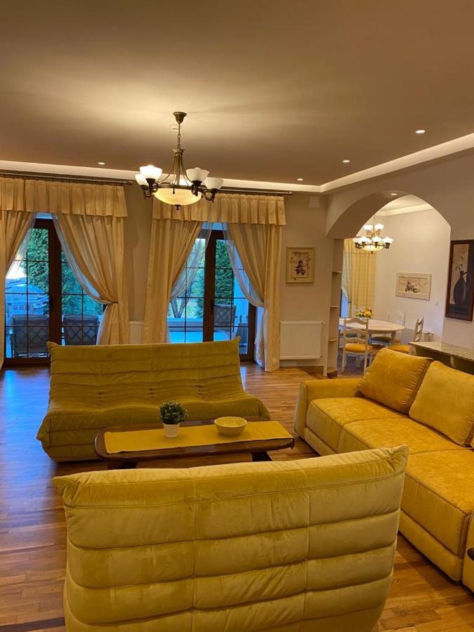 Apartaments Rîşnov Exterior foto