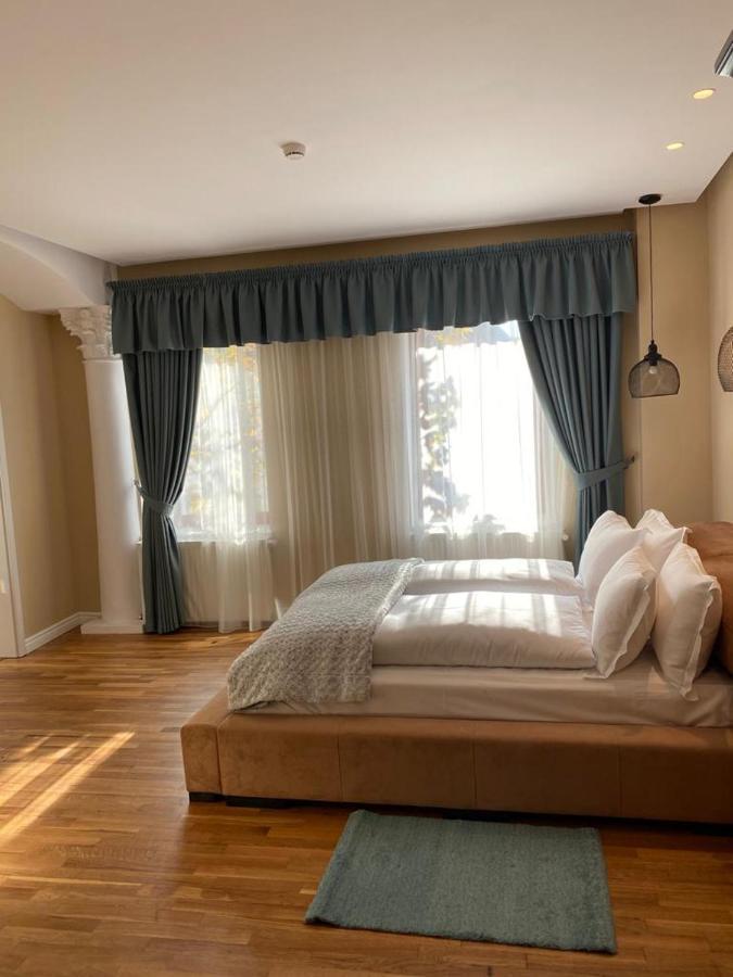 Apartaments Rîşnov Exterior foto