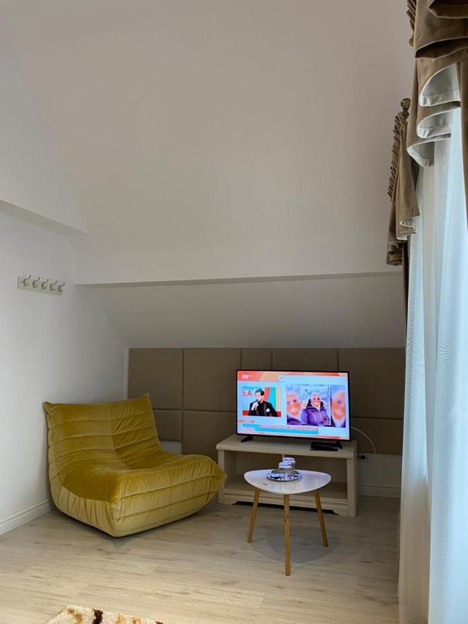 Apartaments Rîşnov Exterior foto